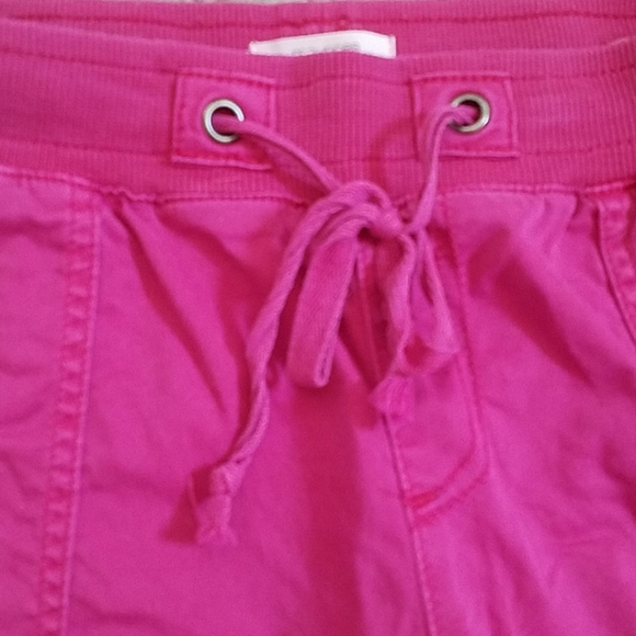 Maurices Raspberry Pink Cargo Capris - Picture 2 of 10